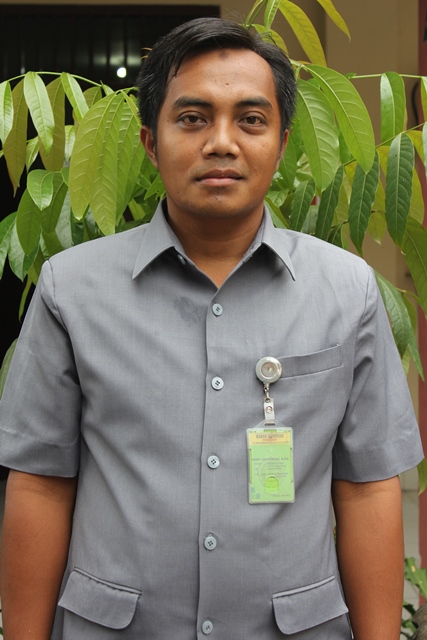 Pak Ari Setiawan